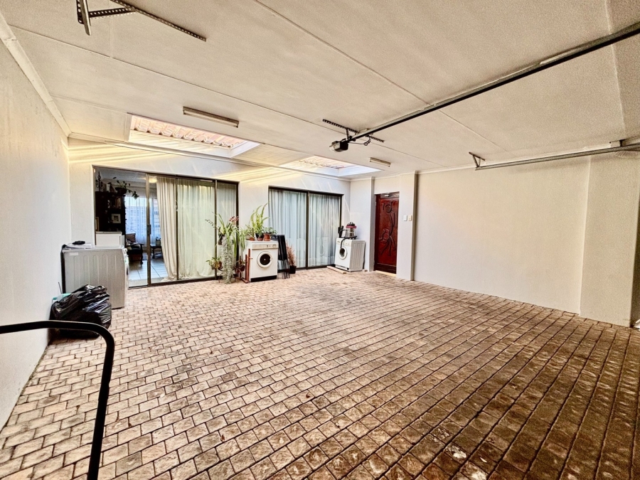 4 Bedroom Property for Sale in Mooivallei Park North West